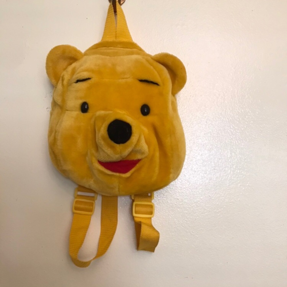 VINTAGE WINNIE THE POOH back pack plush face